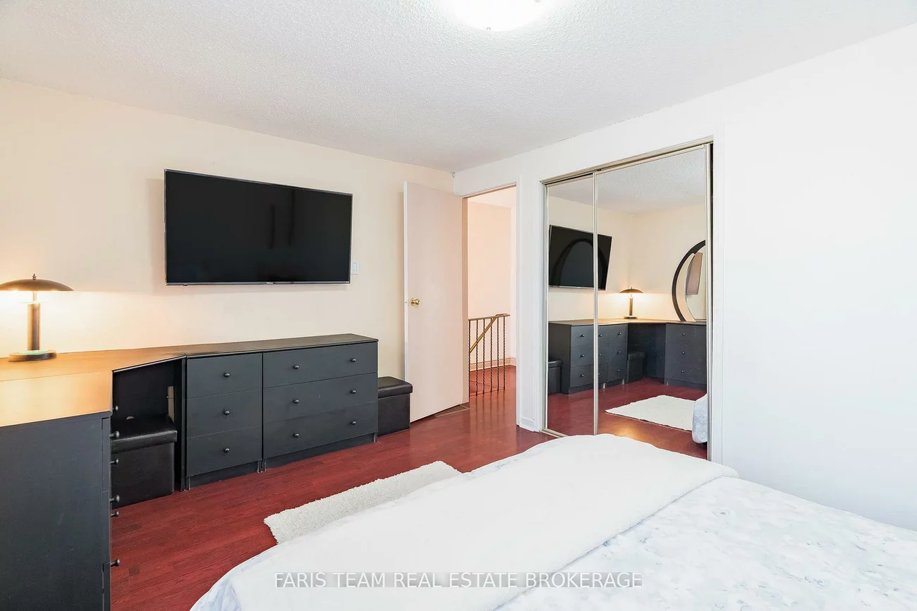 2075, Asta, Cooksville, Mississauga