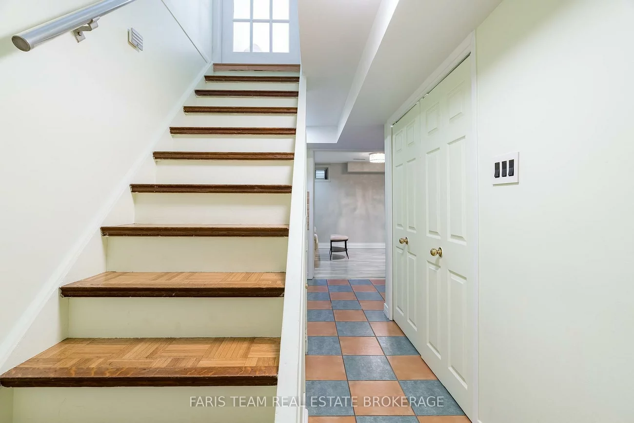 2075, Asta, Cooksville, Mississauga