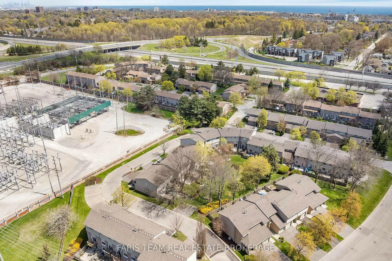 2075, Asta, Cooksville, Mississauga