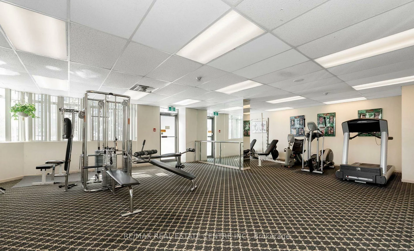 300, Webb, City Centre, Mississauga