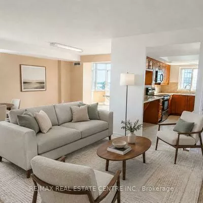 300, Webb, City Centre, Mississauga