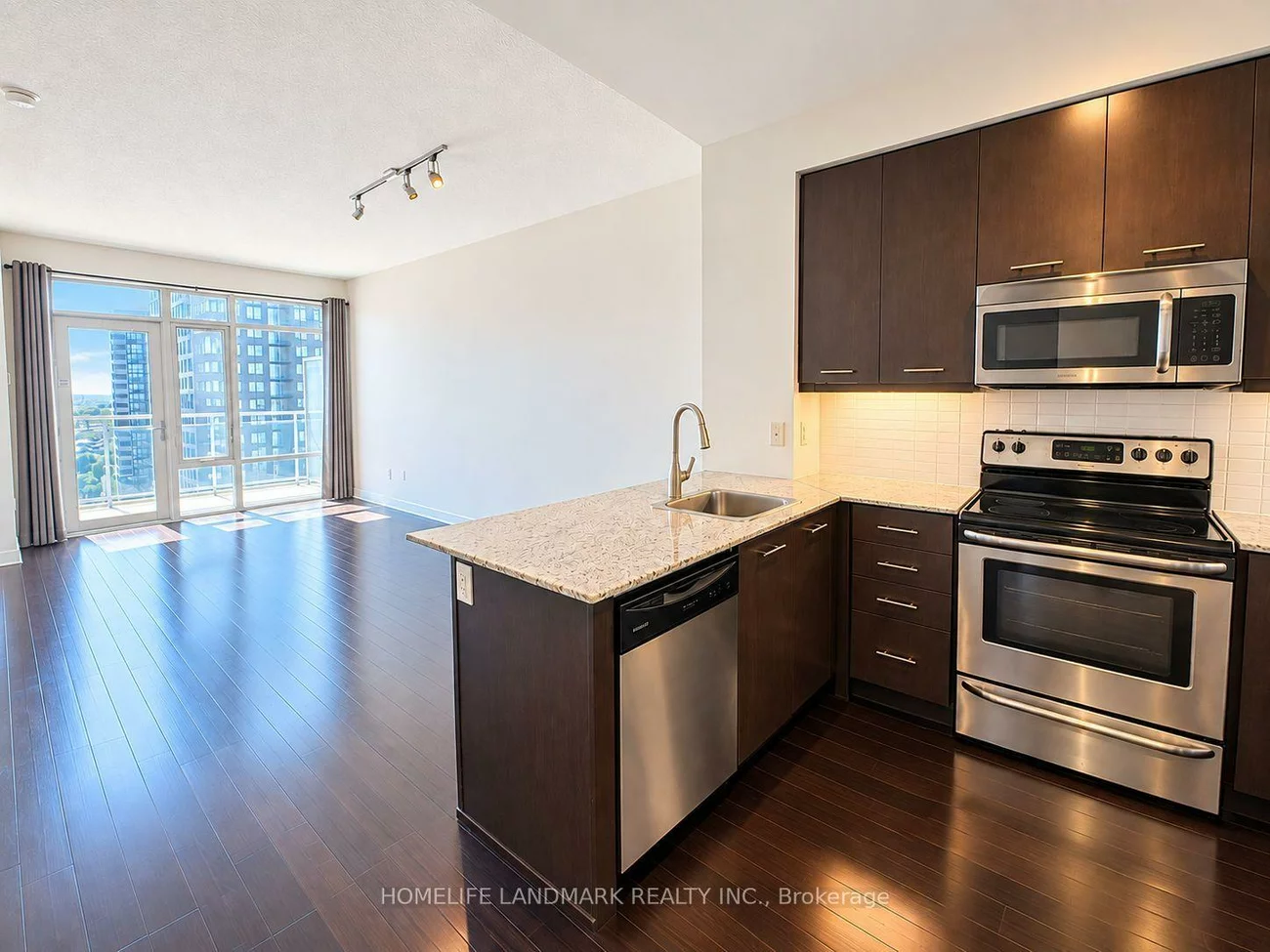 360, Square One, City Centre, Mississauga