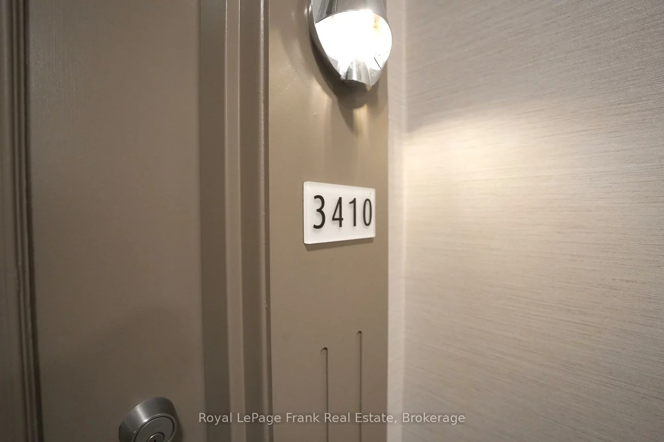 225, Webb, City Centre, Mississauga
