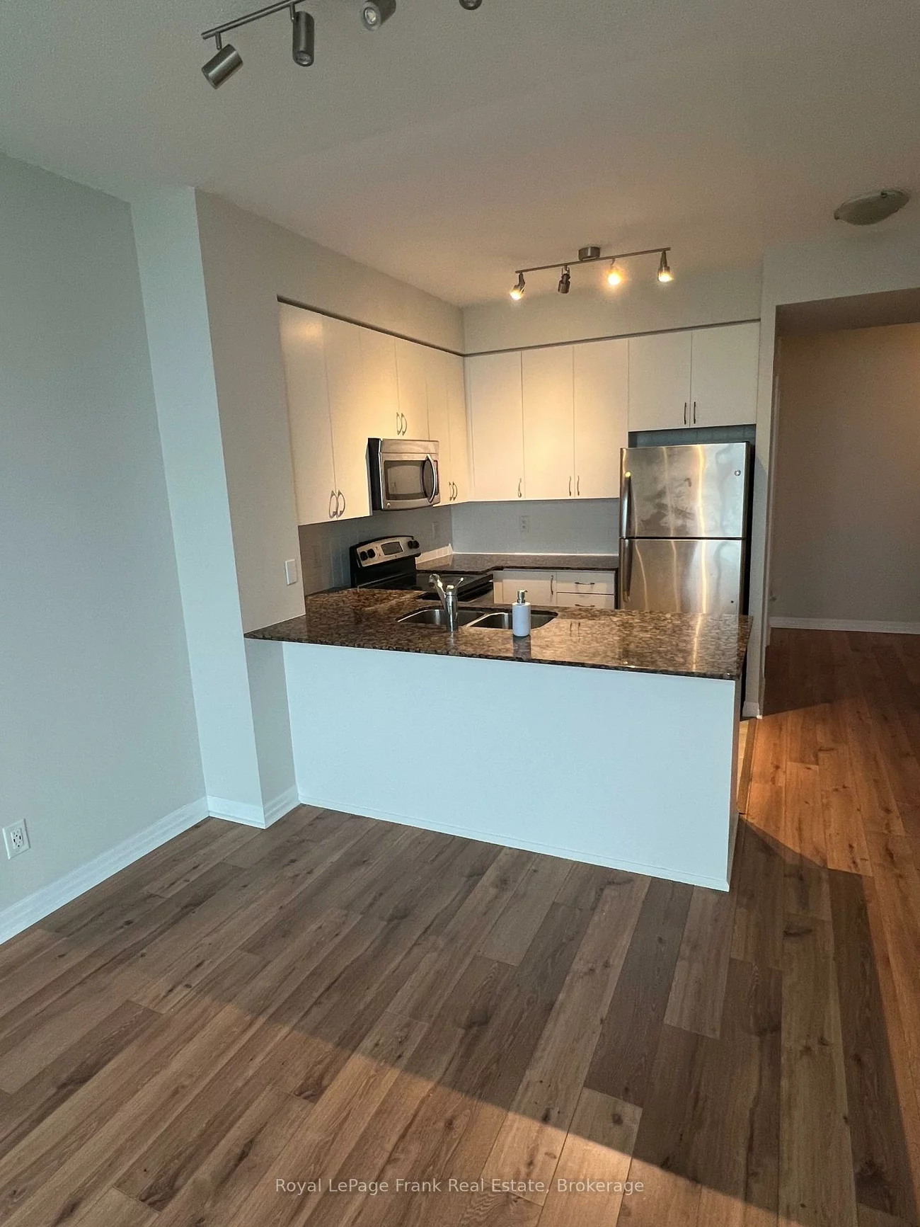 225, Webb, City Centre, Mississauga