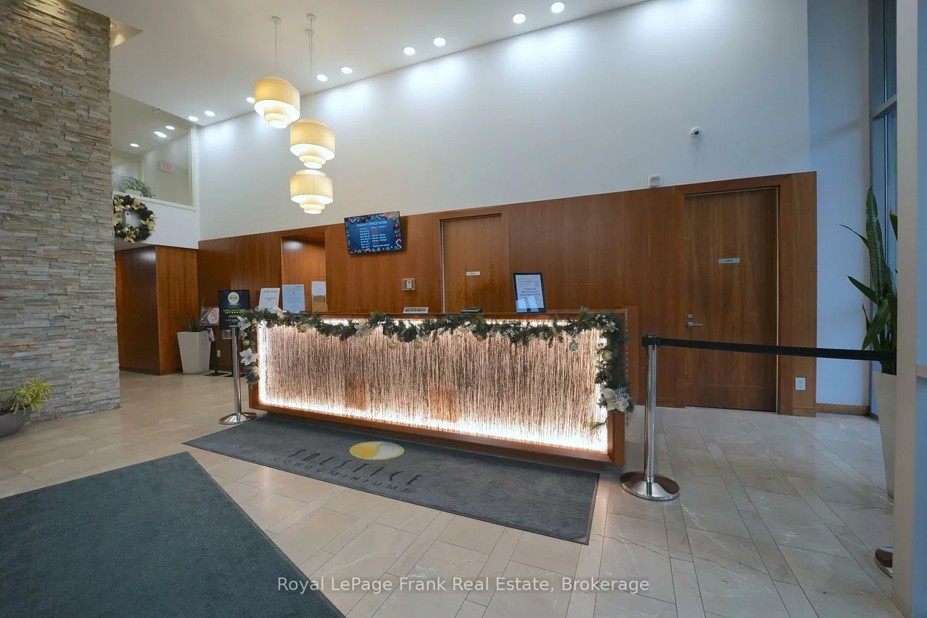 225, Webb, City Centre, Mississauga