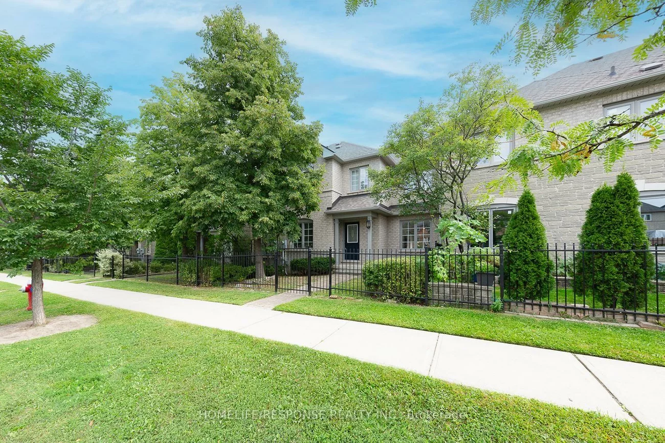 450, BRISTOL, Hurontario, Mississauga