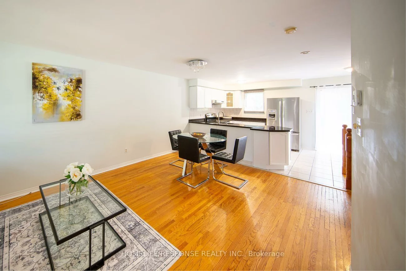 450, BRISTOL, Hurontario, Mississauga