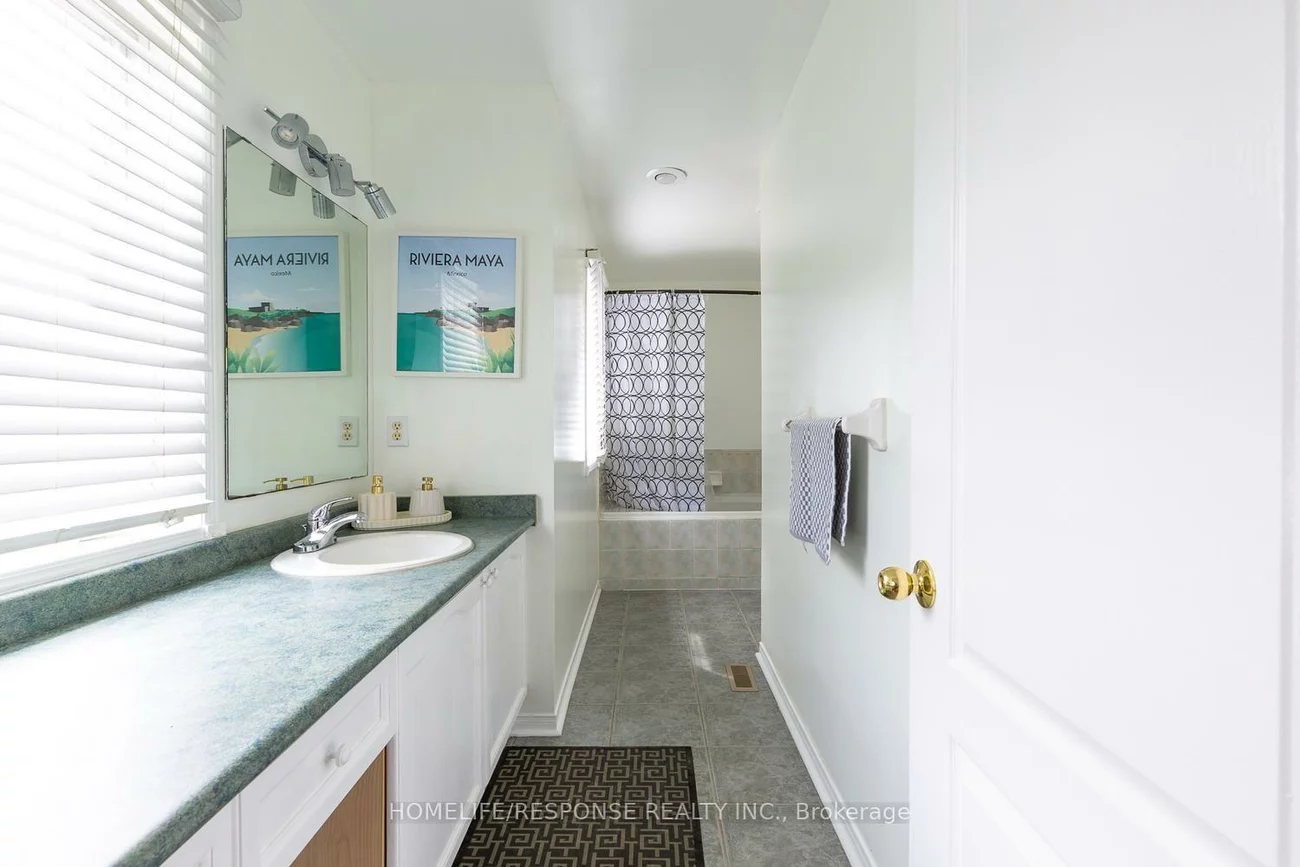 450, BRISTOL, Hurontario, Mississauga