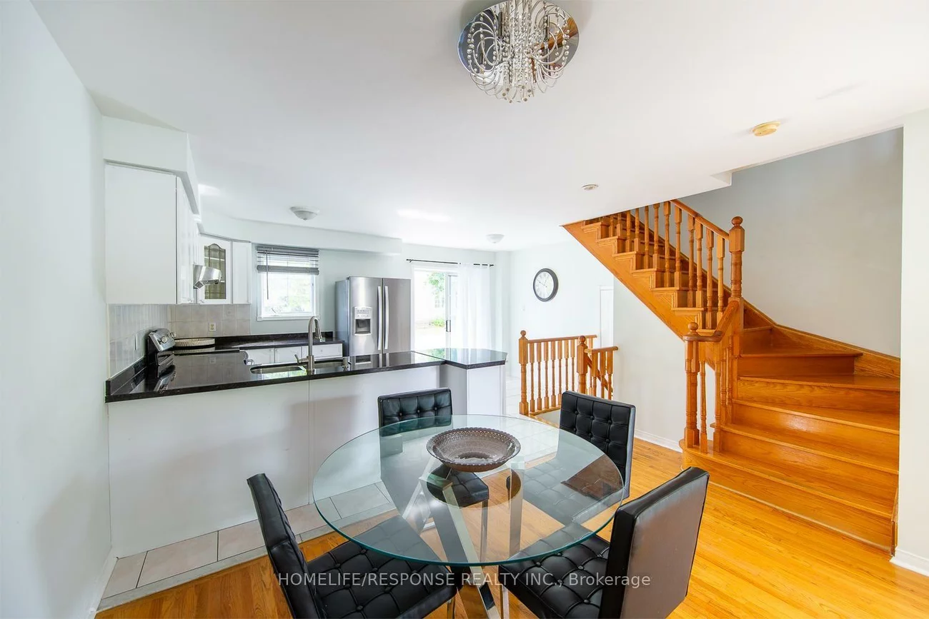 450, BRISTOL, Hurontario, Mississauga