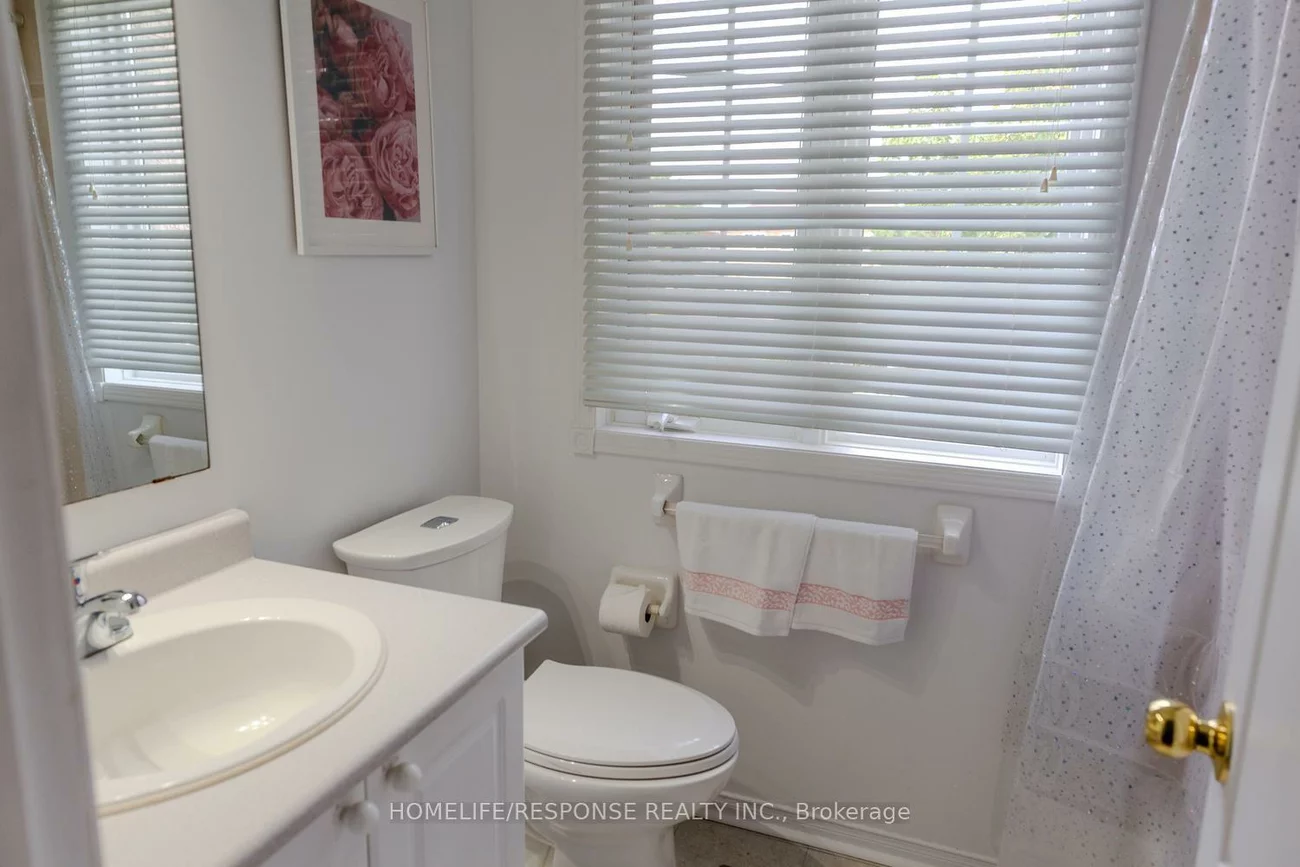450, BRISTOL, Hurontario, Mississauga