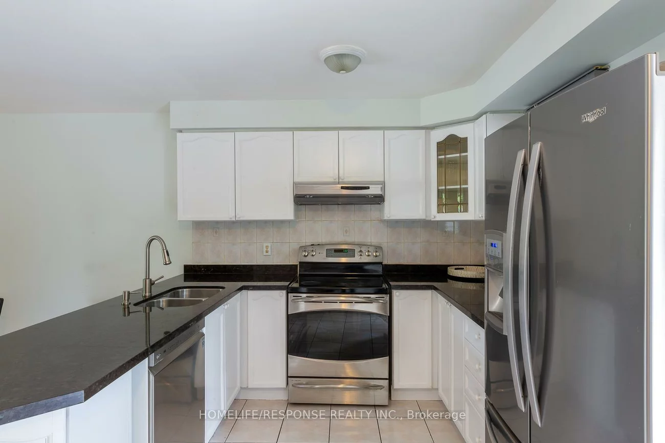 450, BRISTOL, Hurontario, Mississauga