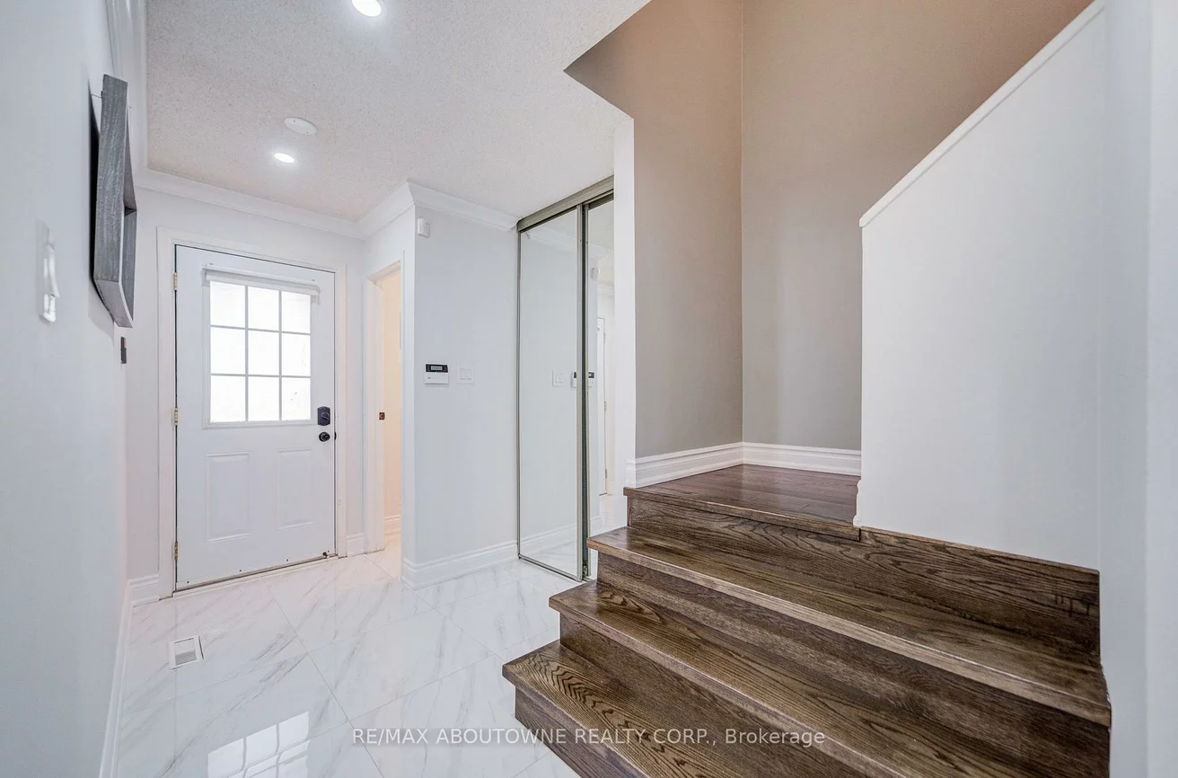 2766, Folkway, Erin Mills, Mississauga