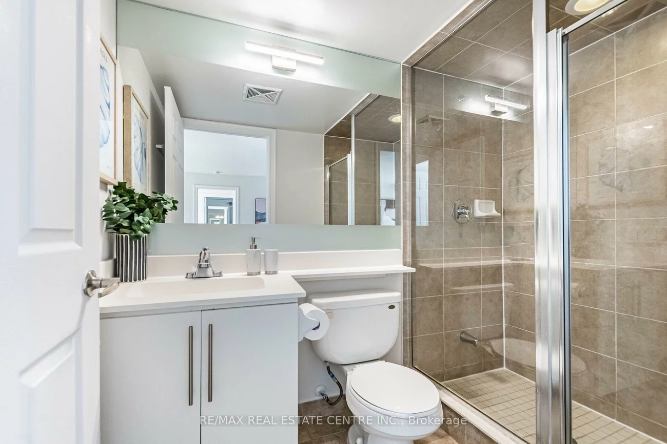 310, Burnhamthorpe, City Centre, Mississauga