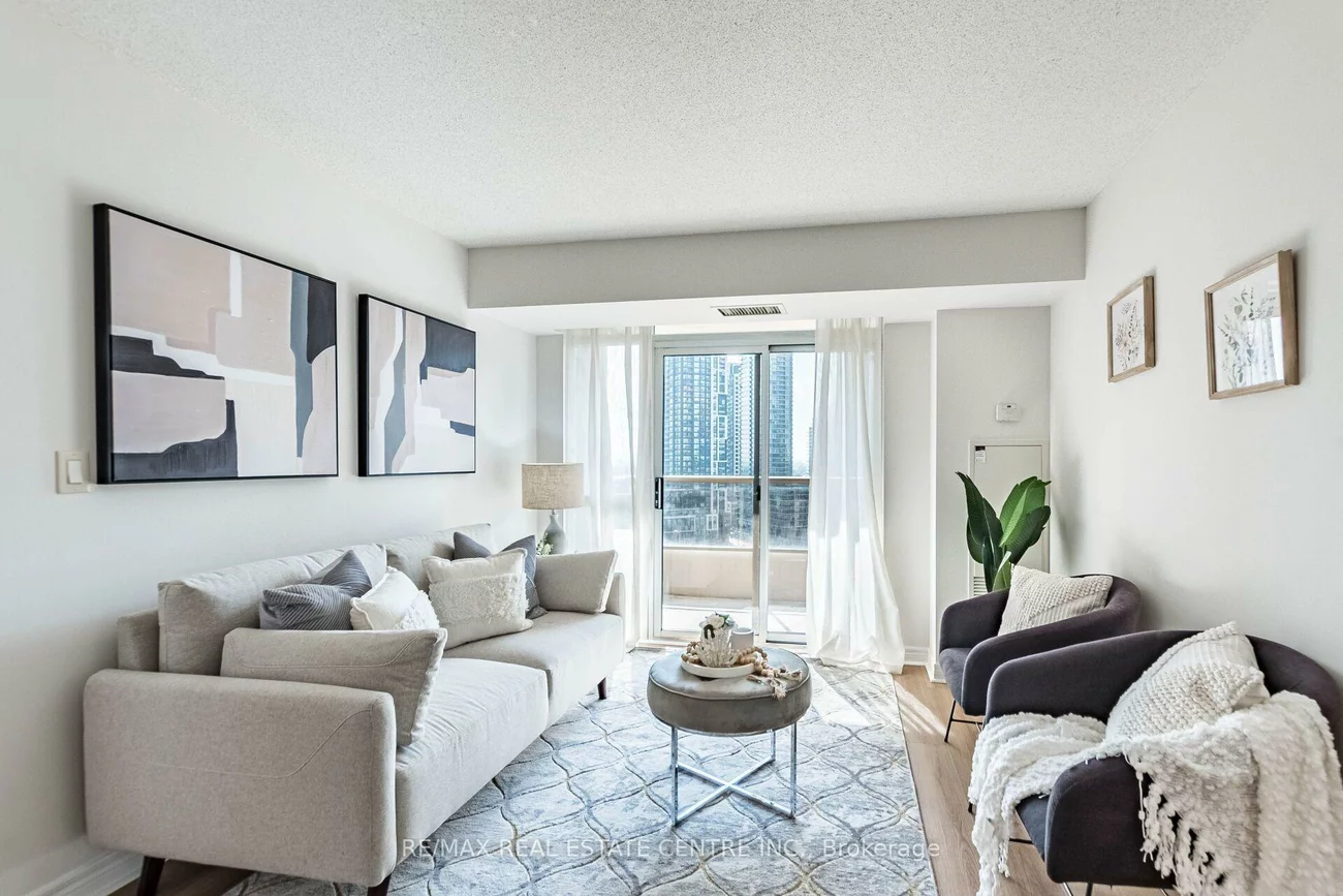 310, Burnhamthorpe, City Centre, Mississauga
