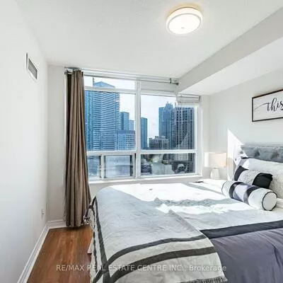 310, Burnhamthorpe, City Centre, Mississauga