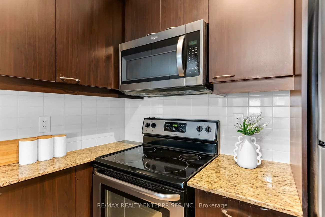 385, Prince of Wales, City Centre, Mississauga