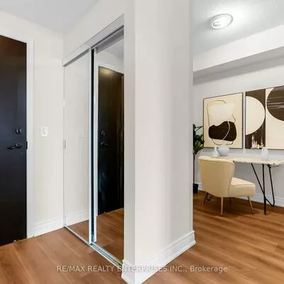 385, Prince of Wales, City Centre, Mississauga