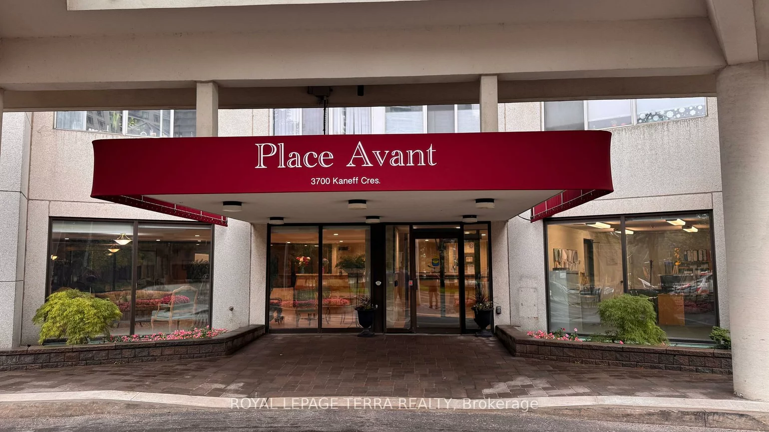 3700, Kaneff, Mississauga Valleys, Mississauga