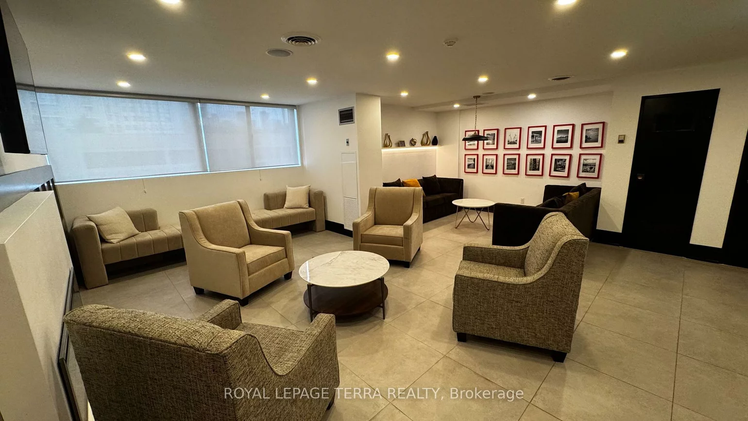 3700, Kaneff, Mississauga Valleys, Mississauga