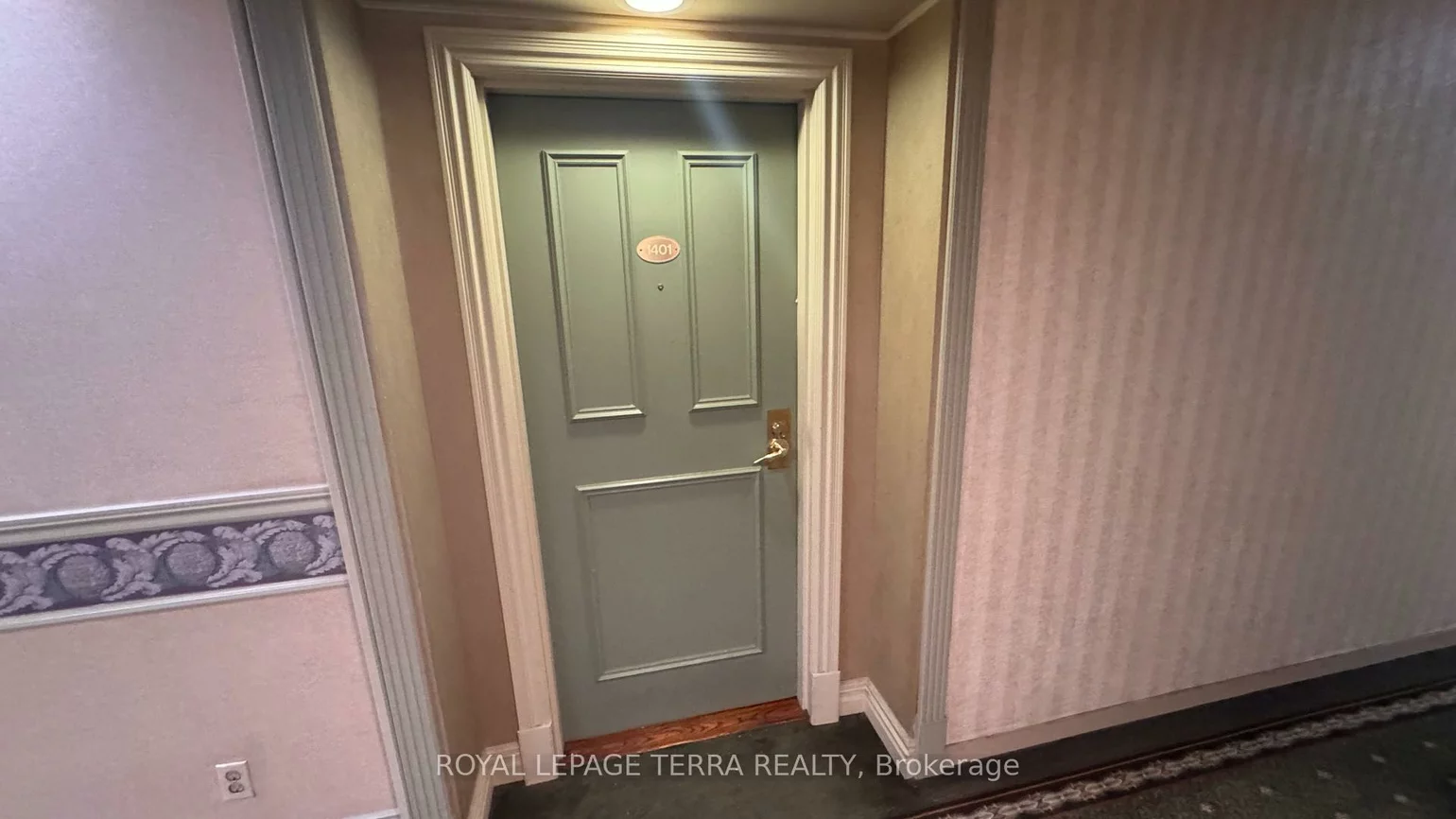 3700, Kaneff, Mississauga Valleys, Mississauga