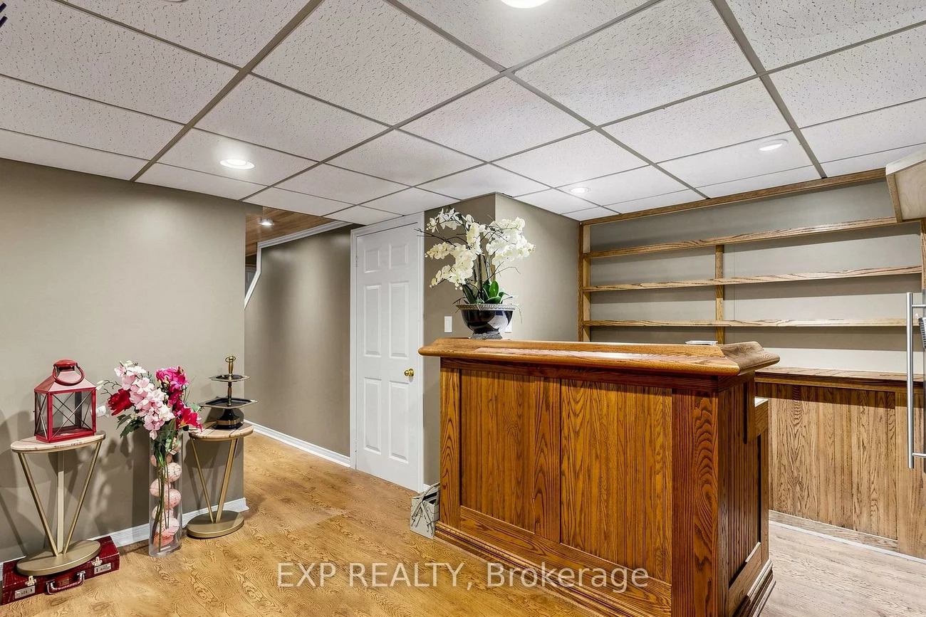 455, Apache, Hurontario, Mississauga