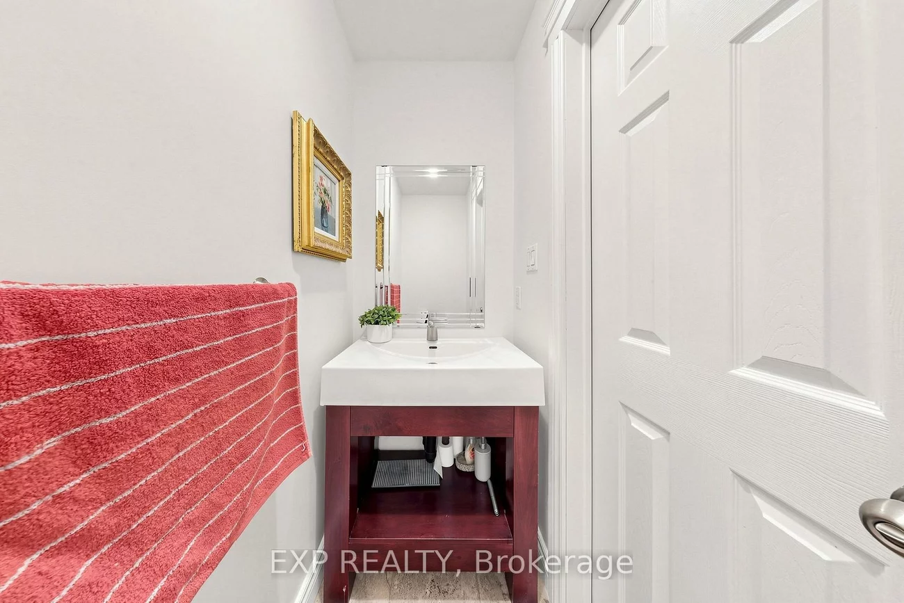 455, Apache, Hurontario, Mississauga