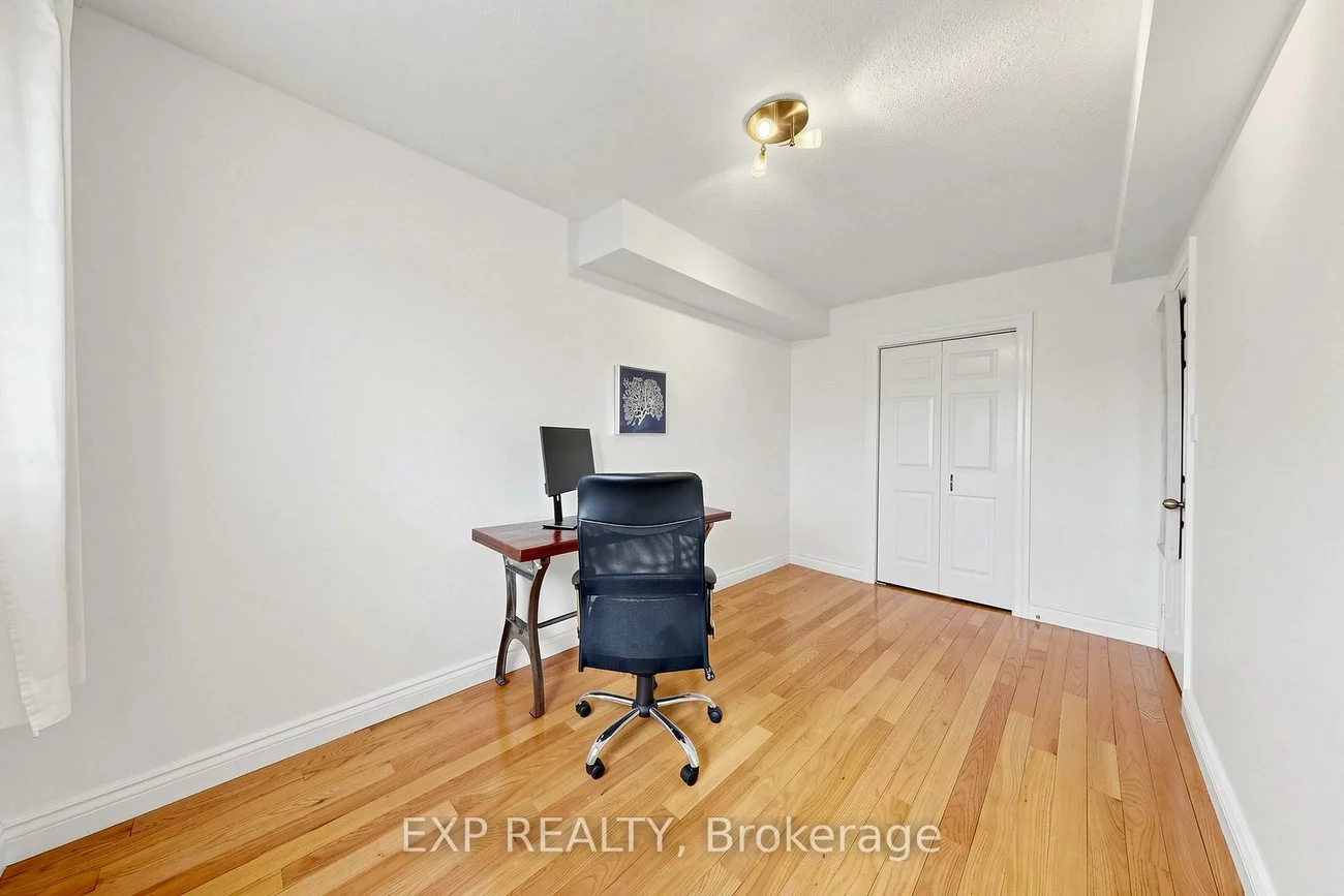 455, Apache, Hurontario, Mississauga