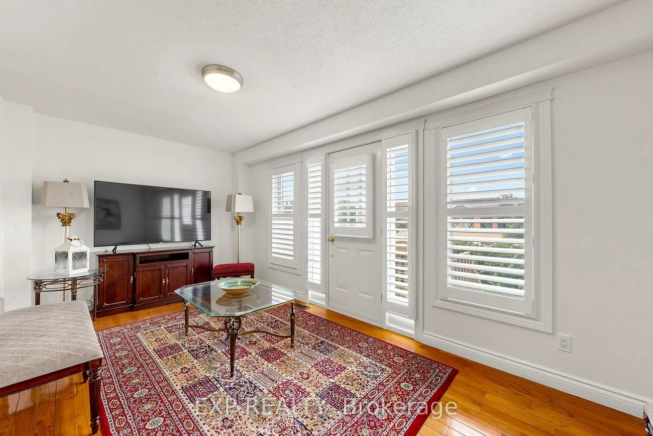 455, Apache, Hurontario, Mississauga