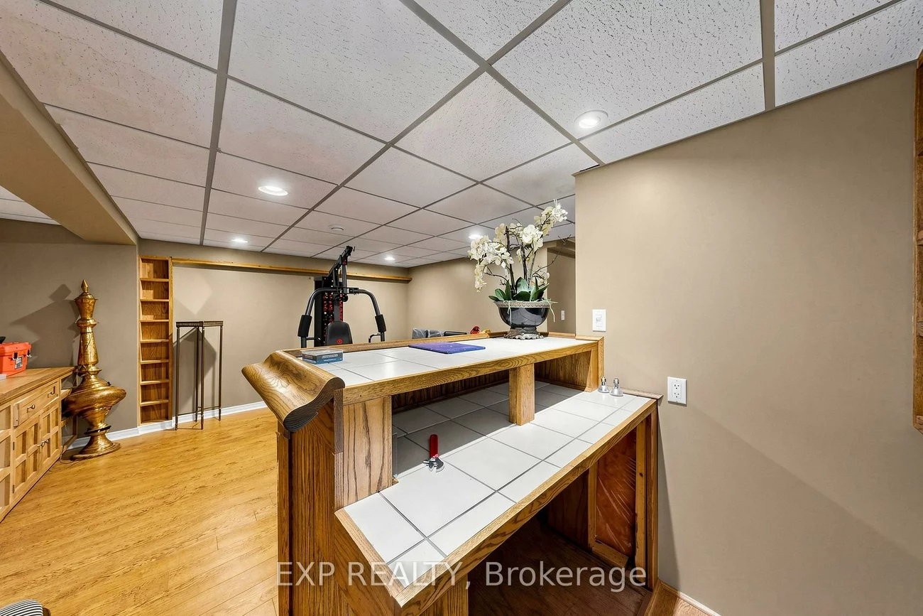455, Apache, Hurontario, Mississauga