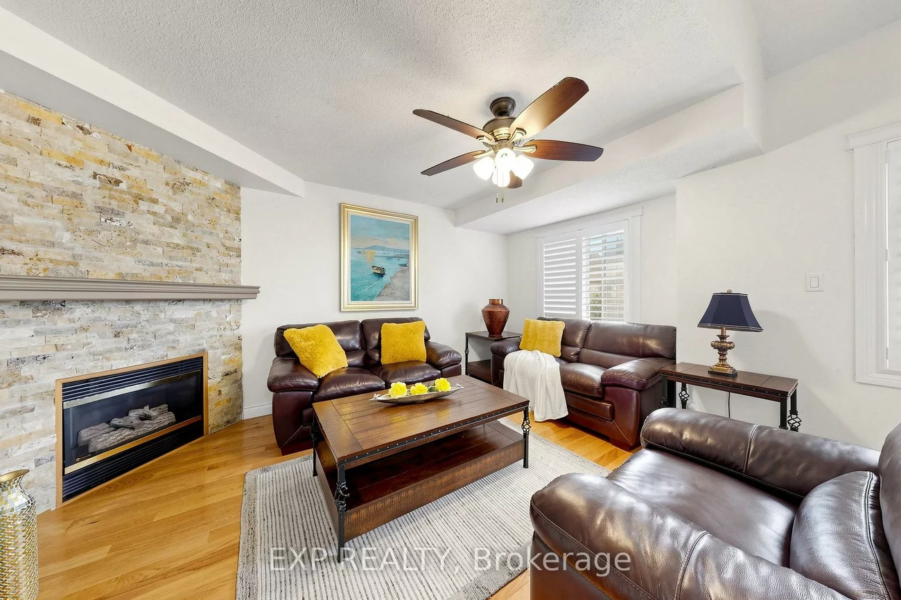 455, Apache, Hurontario, Mississauga