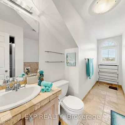 455, Apache, Hurontario, Mississauga