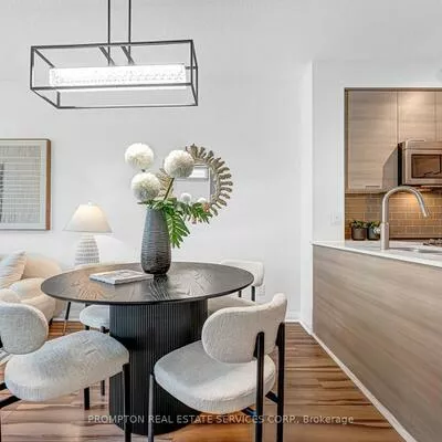 55, Eglinton, Hurontario, Mississauga