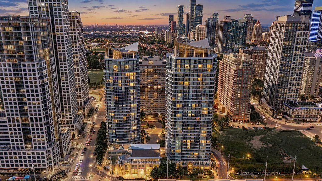 33, Elm, City Centre, Mississauga
