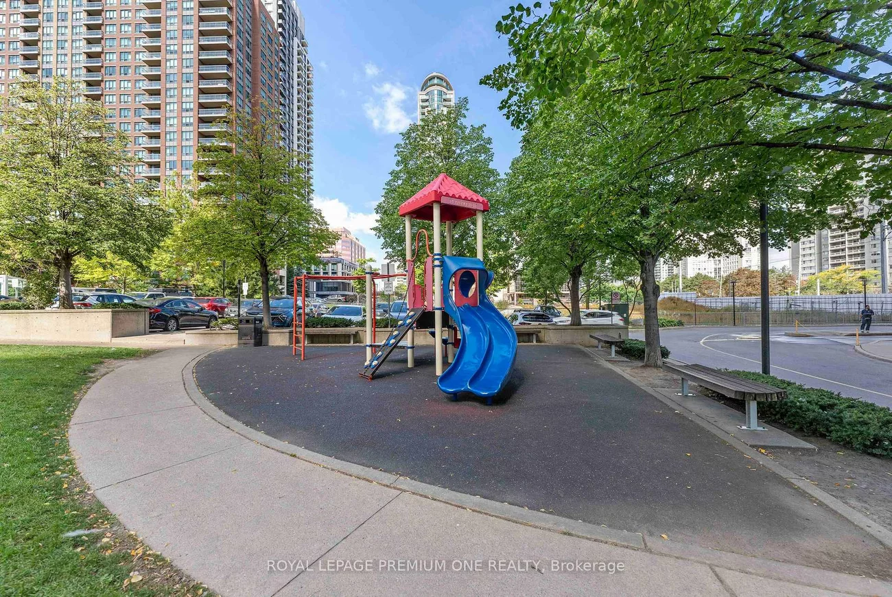33, Elm, City Centre, Mississauga