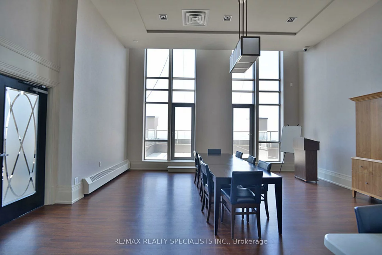 388, Prince of Wales, City Centre, Mississauga