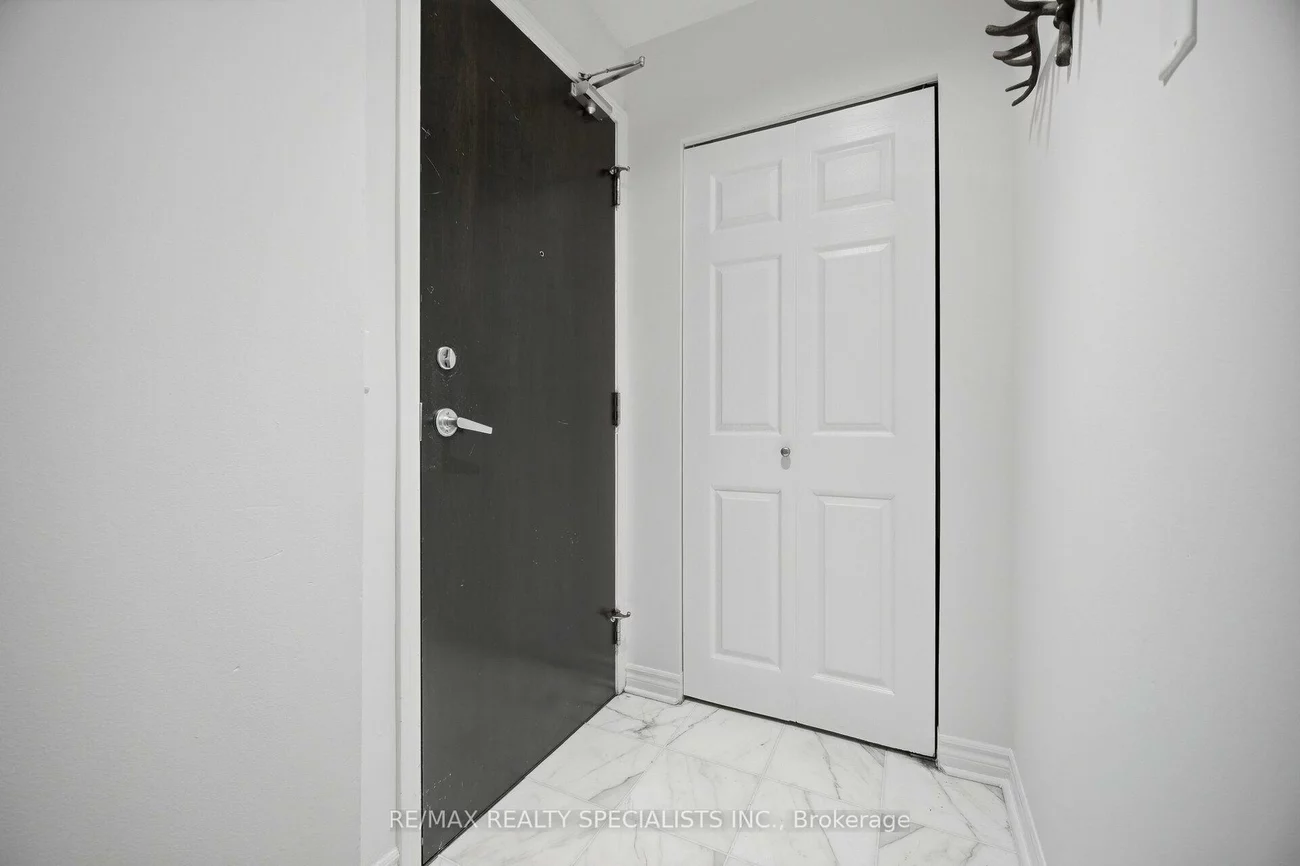 388, Prince of Wales, City Centre, Mississauga