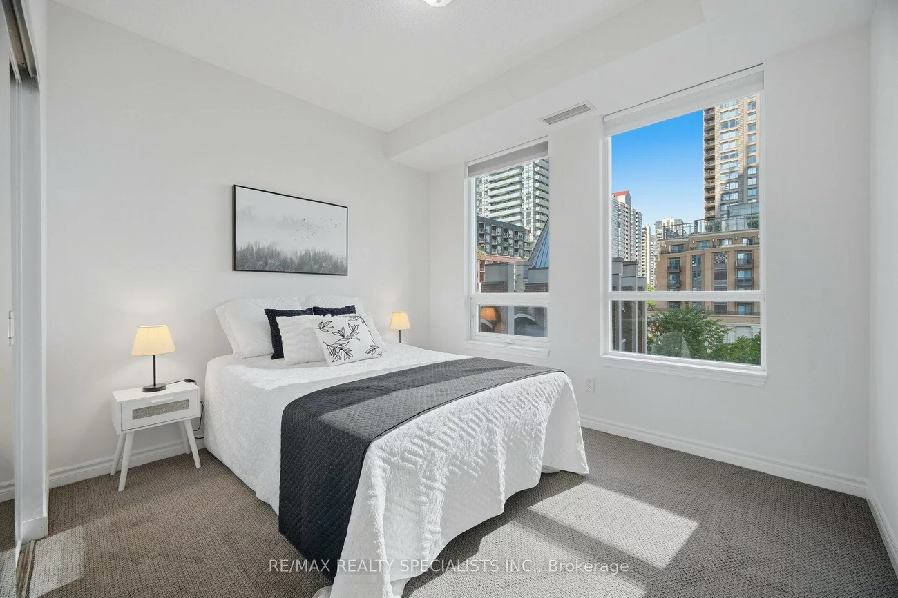 388, Prince of Wales, City Centre, Mississauga
