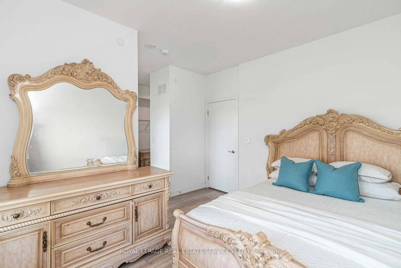 2530, Eglinton, Central Erin Mills, Mississauga