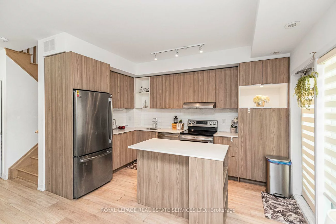 2530, Eglinton, Central Erin Mills, Mississauga