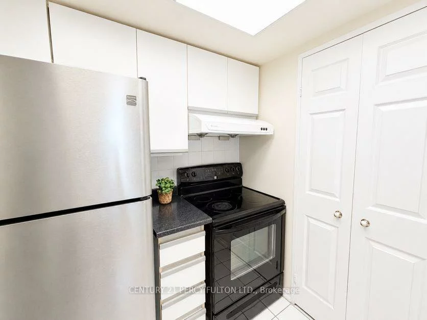 285, Enfield, City Centre, Mississauga