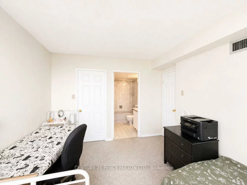 285, Enfield, City Centre, Mississauga