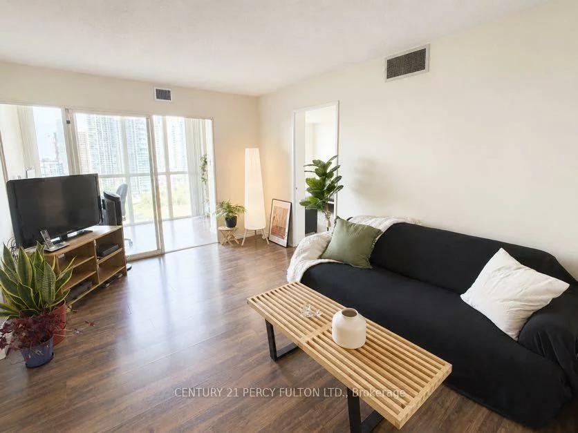 285, Enfield, City Centre, Mississauga
