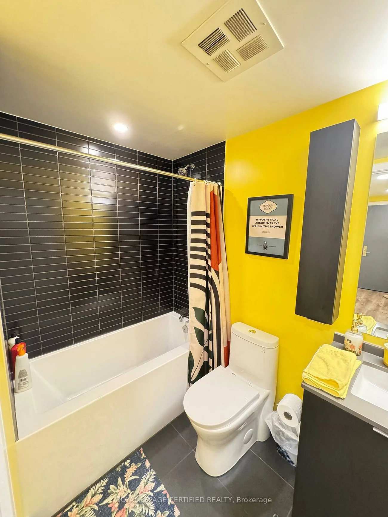 86, Dundas, Cooksville, Mississauga