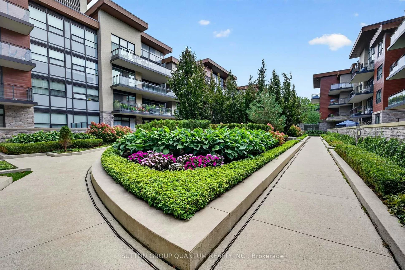 1575, Lakeshore, Clarkson, Mississauga