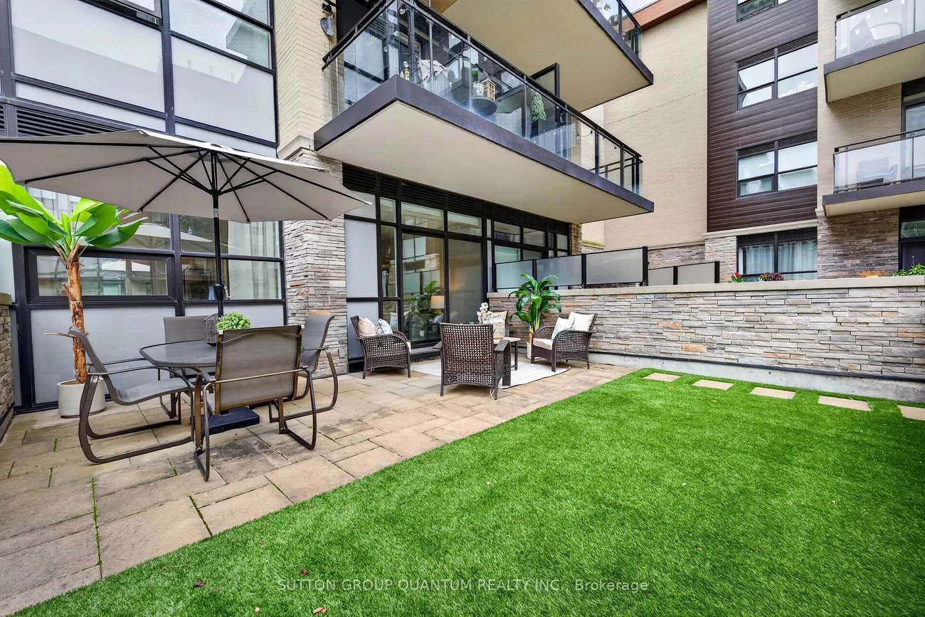 1575, Lakeshore, Clarkson, Mississauga
