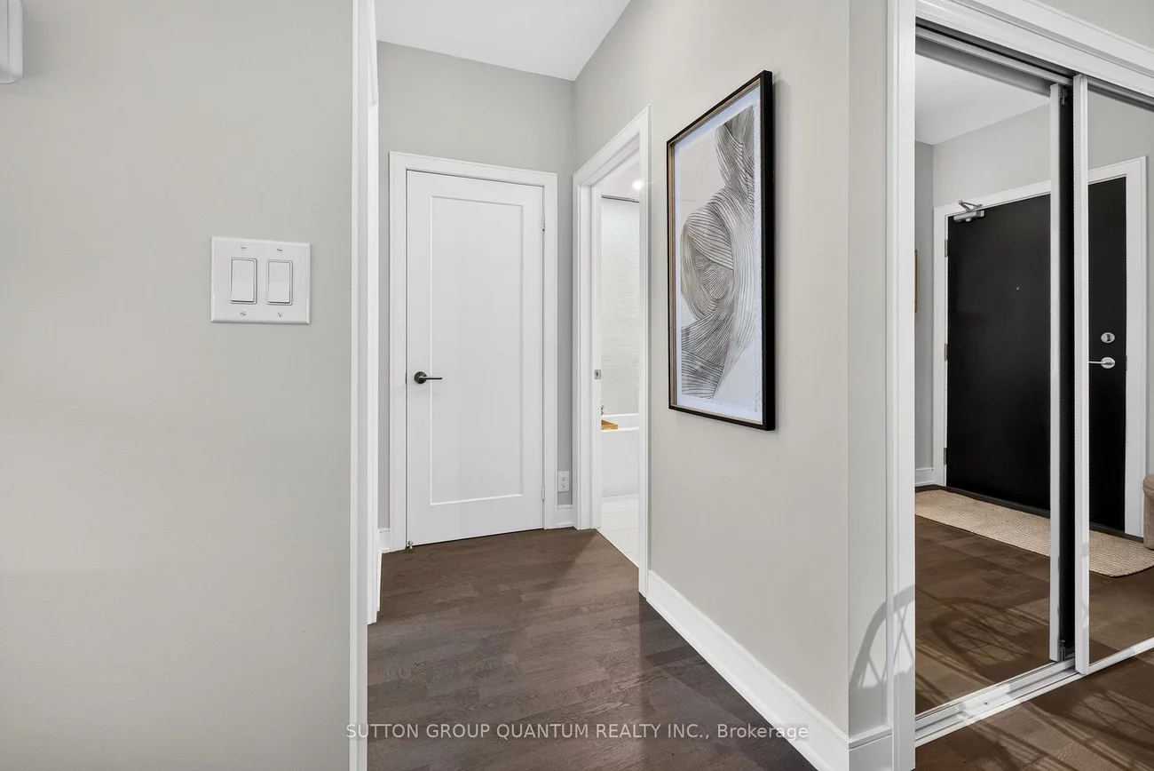 1575, Lakeshore, Clarkson, Mississauga