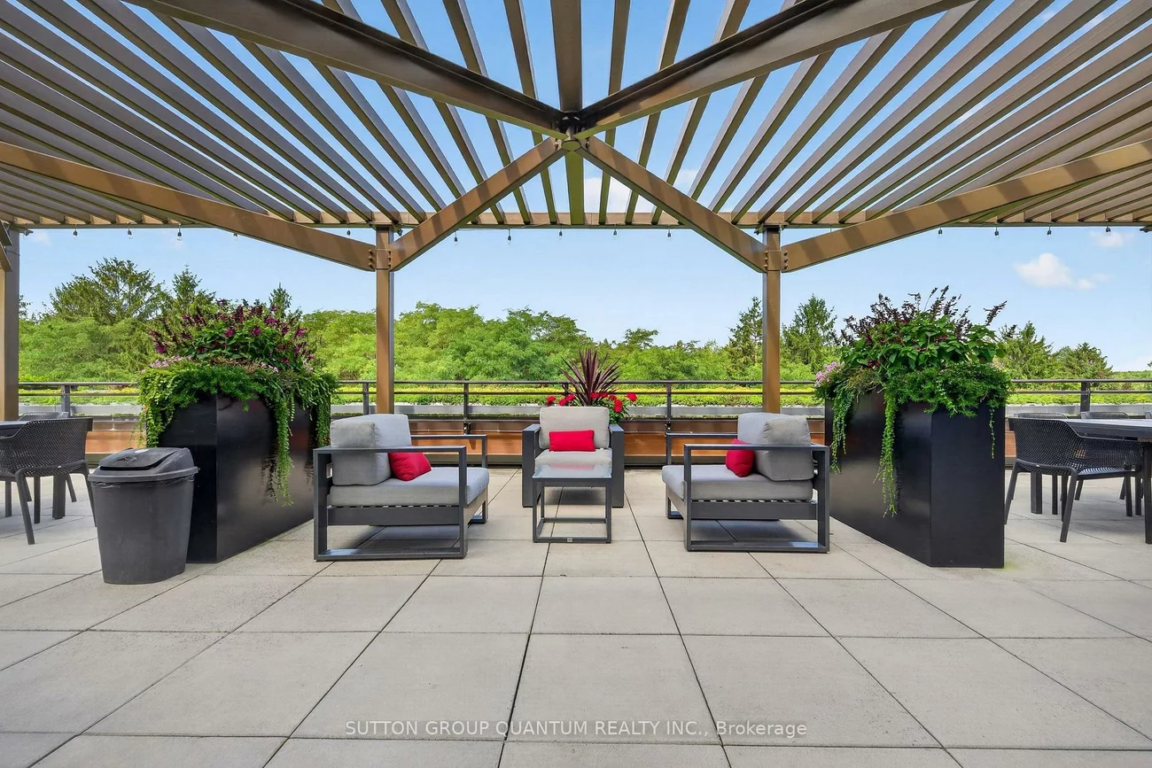 1575, Lakeshore, Clarkson, Mississauga