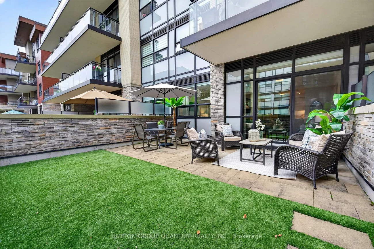 1575, Lakeshore, Clarkson, Mississauga