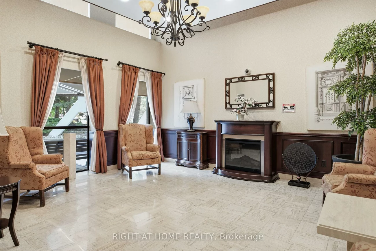 3650, Kaneff, Mississauga Valleys, Mississauga