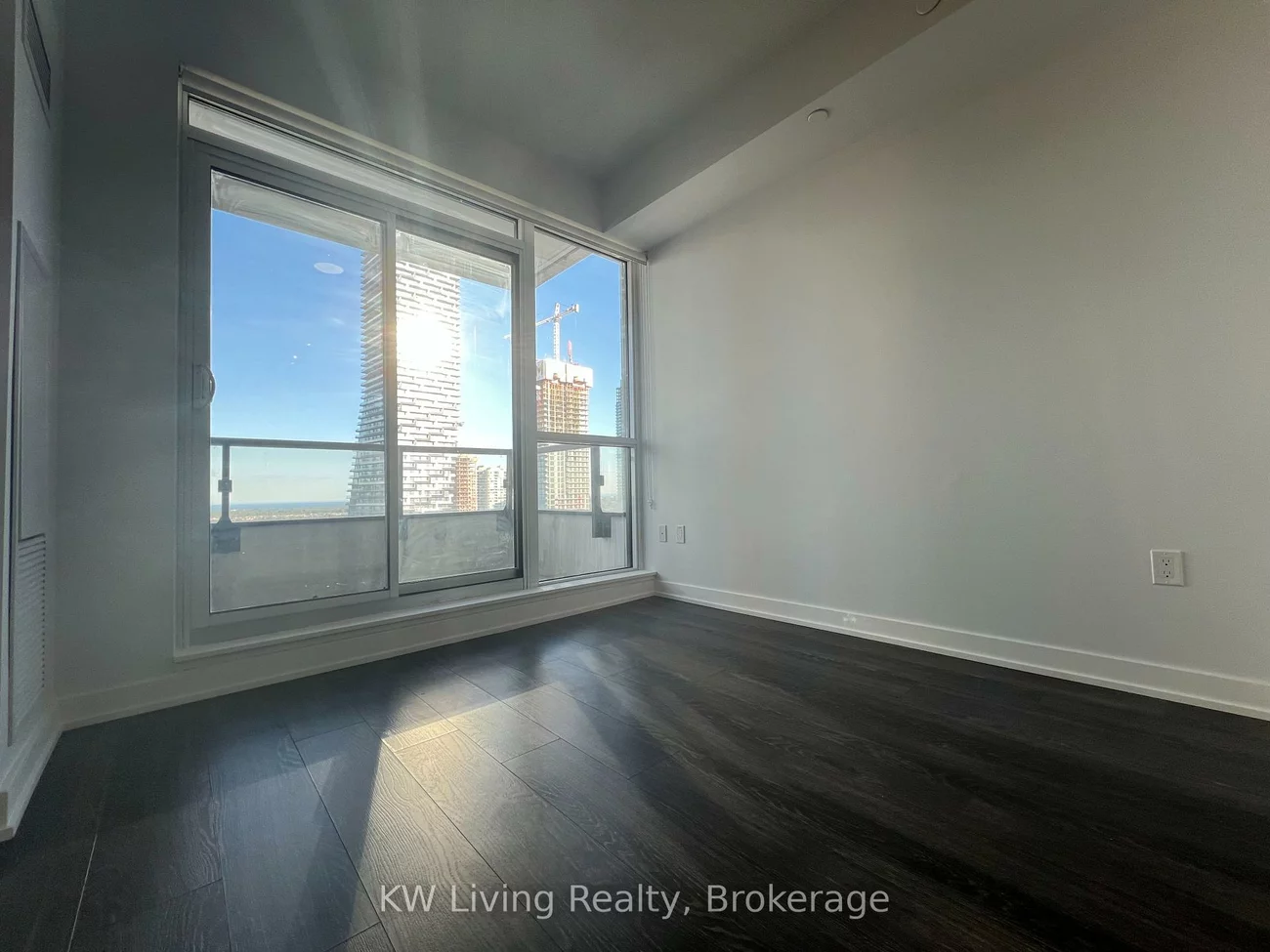 4055, Parkside Village, Creditview, Mississauga